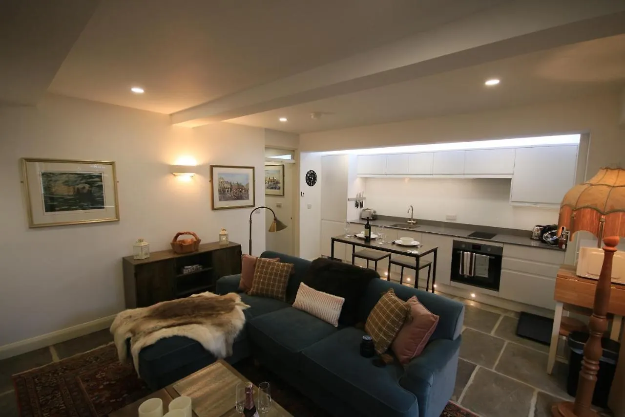 The Old Scullery, Cosy Stylish Apartment For Two On Harrogate'S Iconic Stray