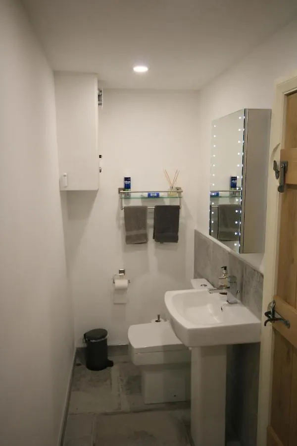 The Old Scullery, Cosy Stylish Apartment For Two On Harrogate'S Iconic Stray